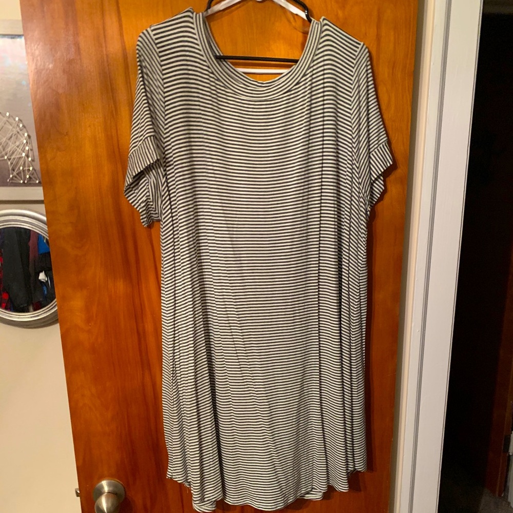 Black & white stripped dress